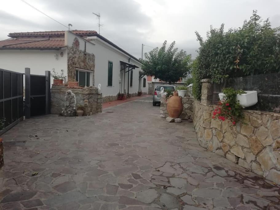 ליבורנו Villetta A Schiera Nei Pressi Del Mare מראה חיצוני תמונה